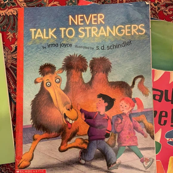 Bundle of 9 paper back scholastic books. - Picture 6 of 12